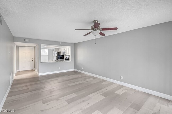 Photo - 15206 Parkside Dr Unidad 102