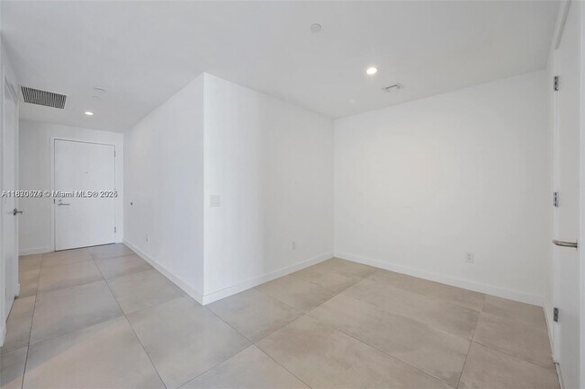 Photo - 501 NE 31st St Unit 2110