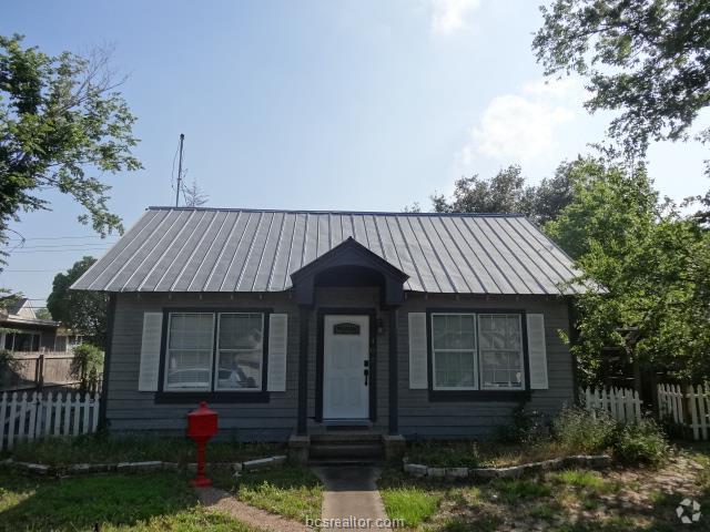 Building Photo - 402 Ayrshire St Rental