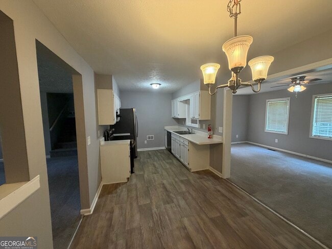 Photo - 125 S Meadowcliff Cir