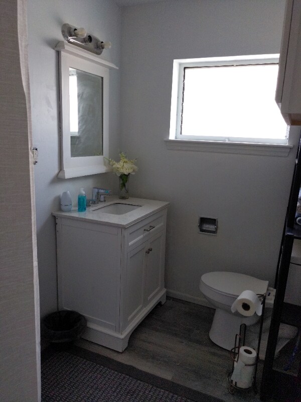 Photo - 112 N Commerce St Unit 1