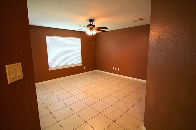 Photo - 2117 Whittier Dr