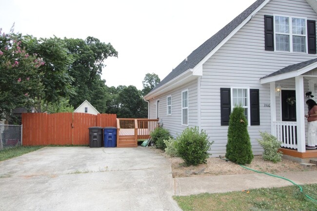 Photo - 3516 Delane Dr NE