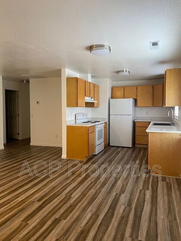 Photo - 1129 22nd St Unit #A