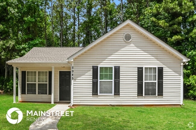 Building Photo - 5945 Hamilton Oaks Dr Rental