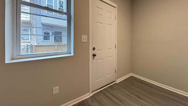 Photo - Modern 3 Bed / 1 Bath Rental