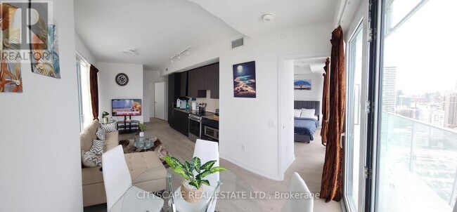 Photo - 3900 Confederation Pkwy Unité 2703