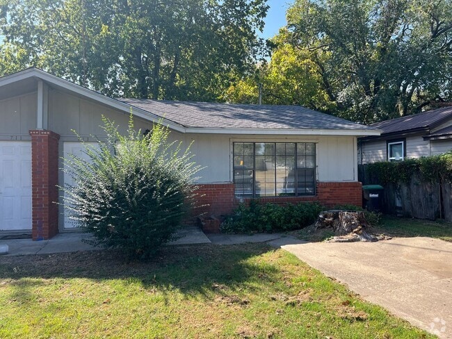Building Photo - 713 W Delaware St Unit 713 Rental