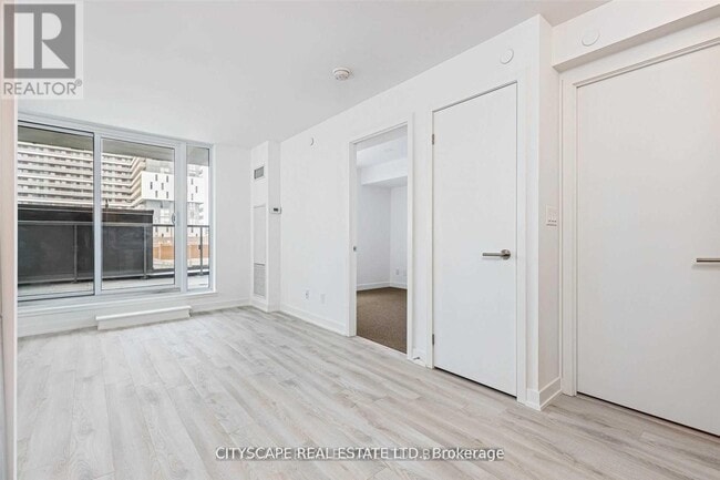Photo - 120 Varna Dr Unit 425