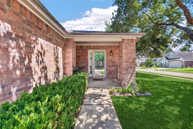 Photo - 18211 Doral Rock Ct