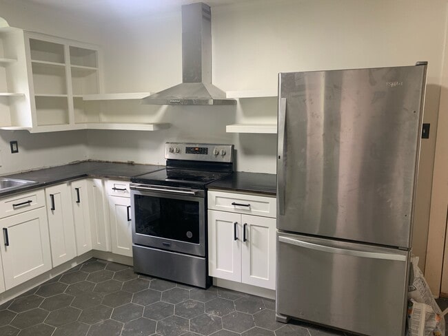 Photo - 3232 Fairmont Blvd