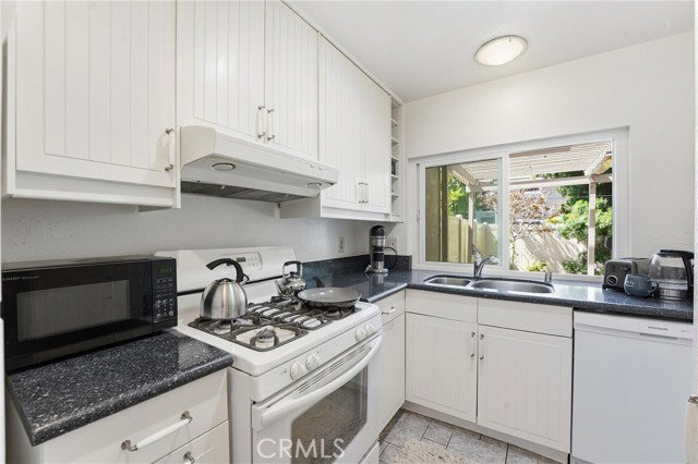 Photo - 104 Oval Rd
