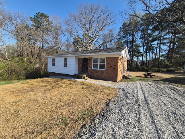 Photo - NEW LISTING!!!!!