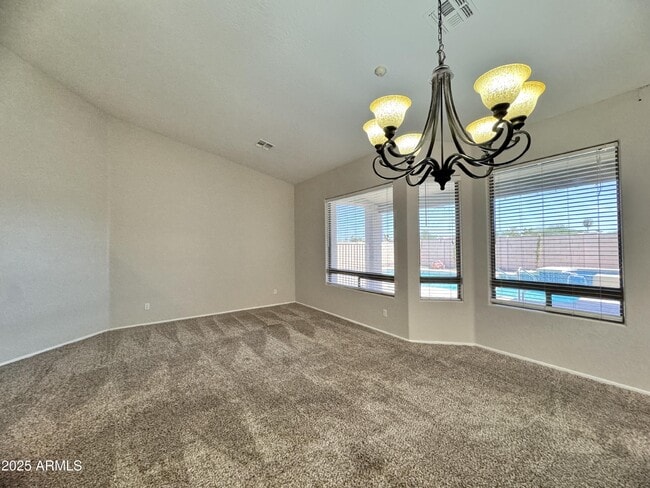 Photo - 673 S Peppertree Dr