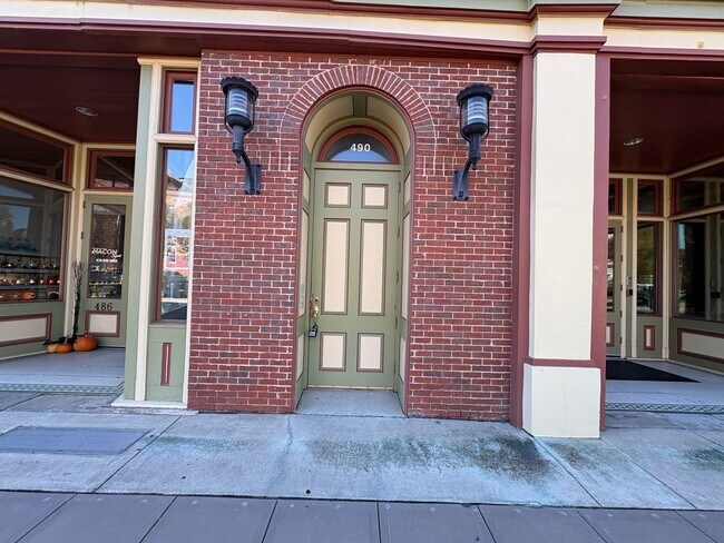 Photo - Lofts at Poplar Pointe