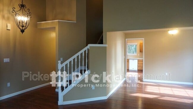 Photo - 10421 Ashley Cir NW