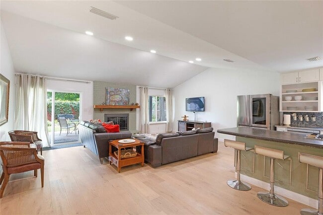 Photo - 3307 Greenlawn Pkwy