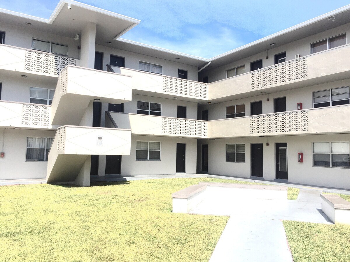 1545 NW 8th Ave & 1600 NW 7th Ct. - 1545 NW 8th Ave & 1600 NW 7th Ct. Apartments