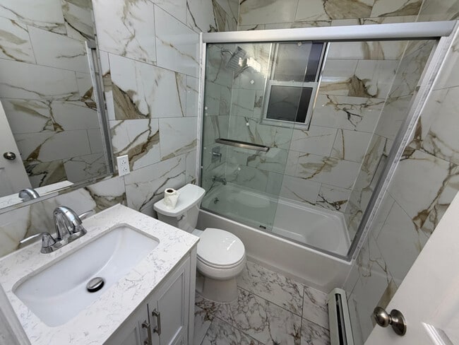 Photo - 61-06 171st St