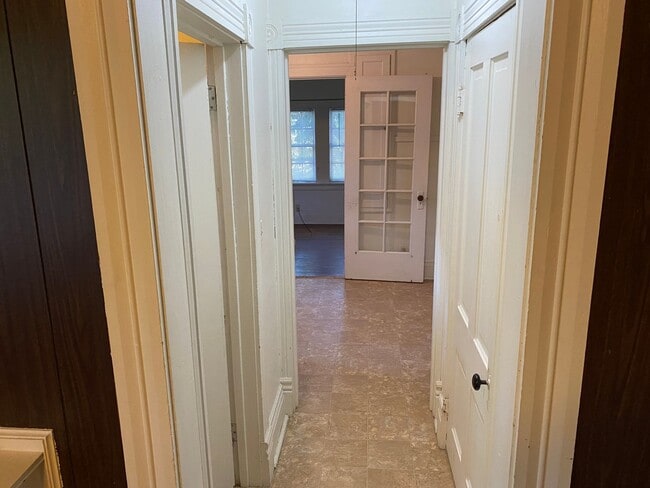 Photo - 1544 D St Unit #3