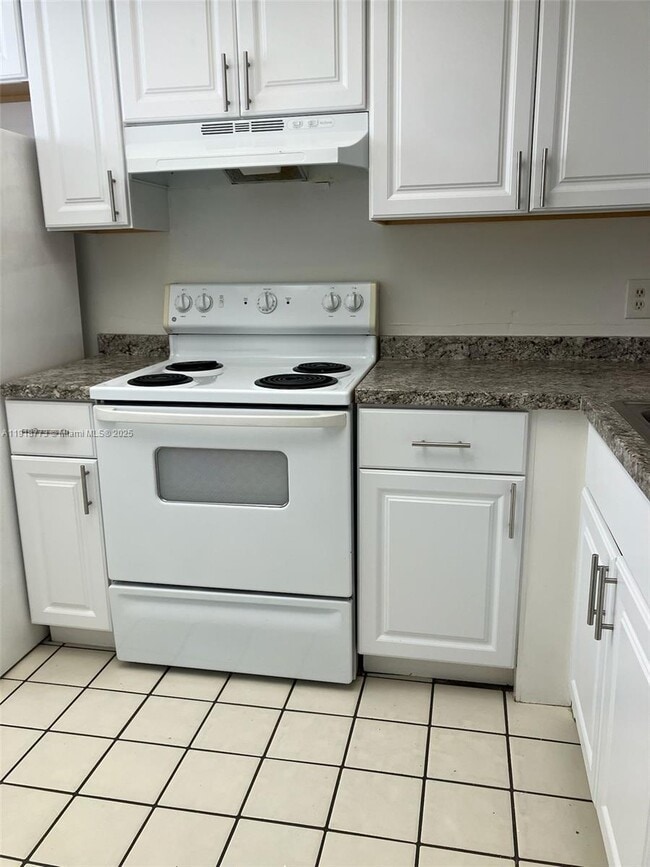 Photo - 5200 NW 31st Ave Unit 40