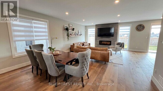 Photo - 2273 Bakervilla St