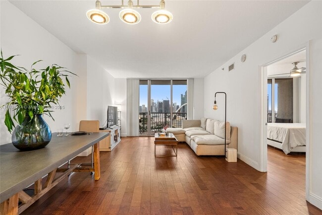 Photo - 1750 N Bayshore Dr Unit 2410