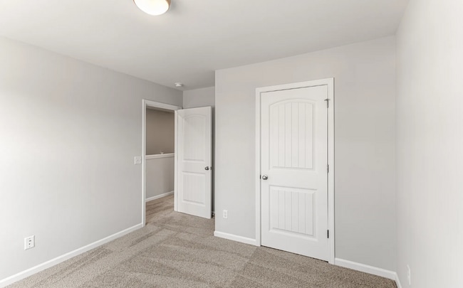 Photo - 240 Justify Ave