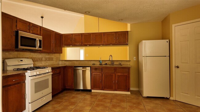 Photo - 7003 Glen Rosa Dr