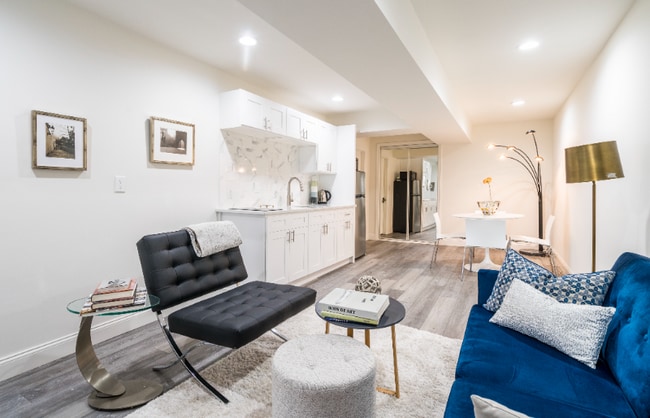 Photo - 129 Webster St