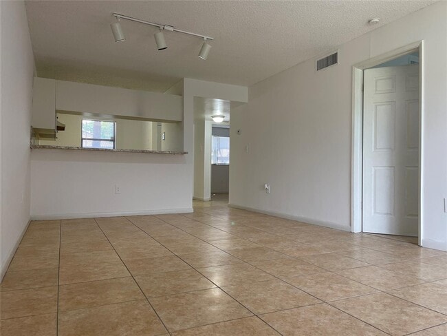 Photo - 9885 Nob Hill Ln Unit 9885