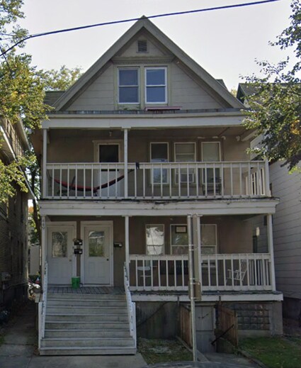 Photo - 449 W Mifflin St Apartments