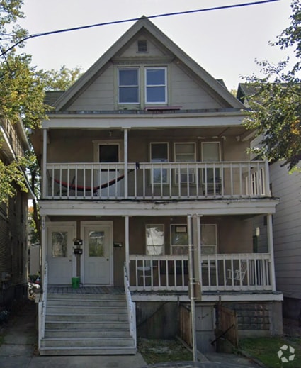 Building Photo - 449 W Mifflin St Rental