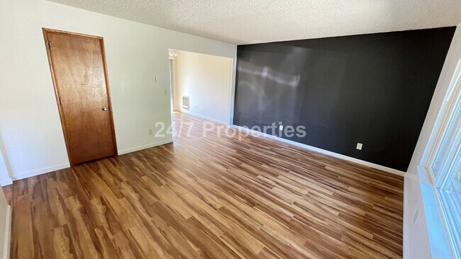 Photo - 2289 Willamette Falls Dr Unit 2293