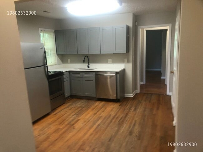 Photo - 924 Holland Ave Casa