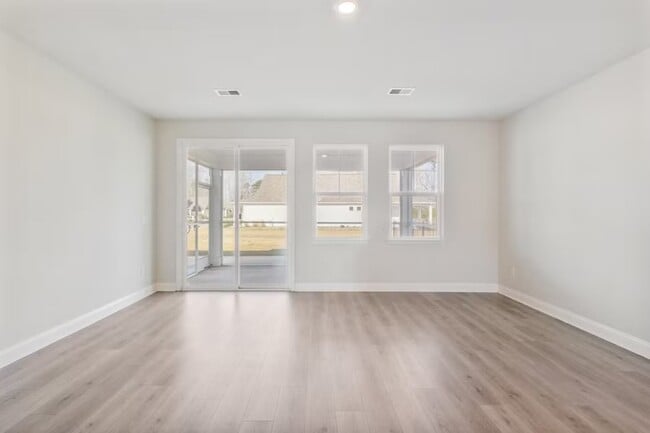 Photo - 2053 Ainsley Dr