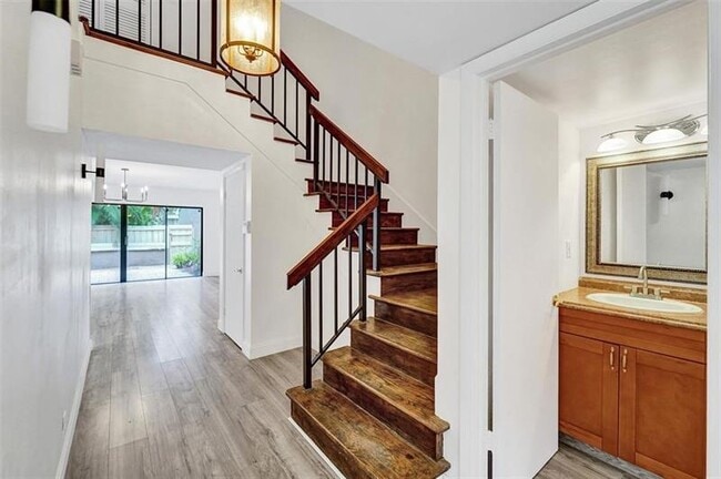Photo - 103 Heatherbrook Way Townhome
