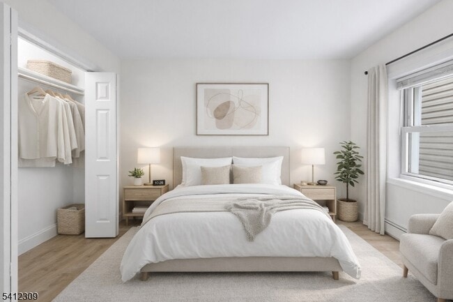 Photo - 676 Chestnut St