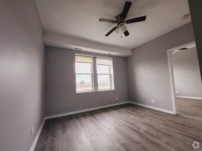 Building Photo - 4036 W Palmer St Rental