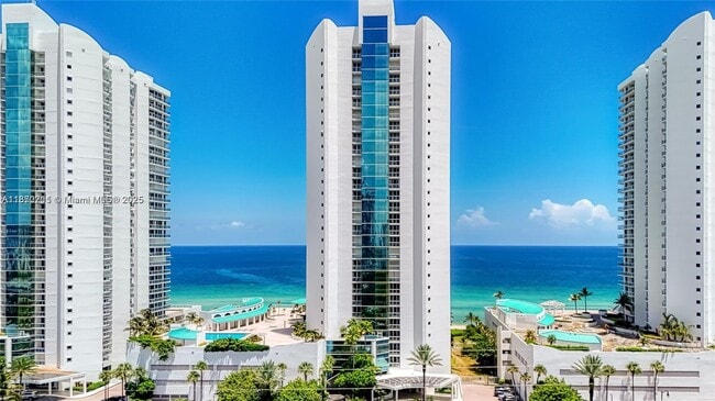 Building Photo - 16445 Collins Ave Unit 2321 Rental