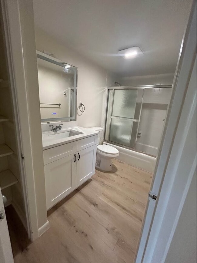 Photo - 1799 N Highland Ave Unidad E103