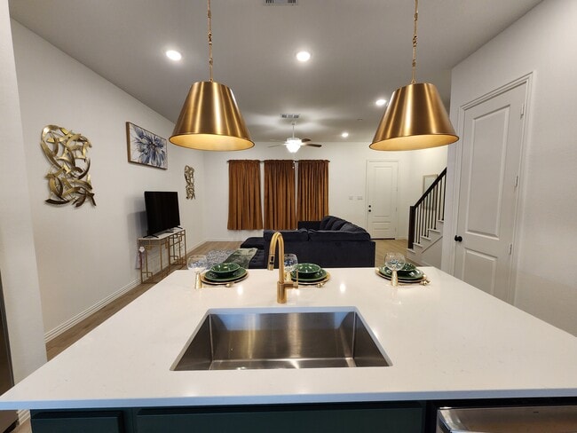 Photo - 632 Blue Ridge Dr