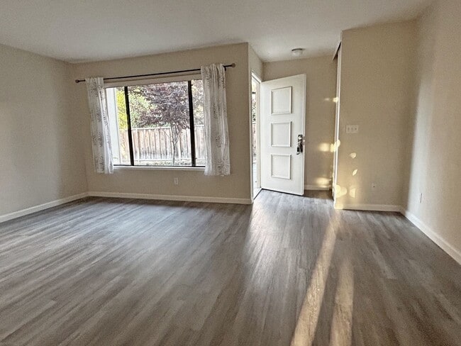 Photo - Bright and quiet two-story townhouse situated in the friendly Sunset Oaks community with an award...
