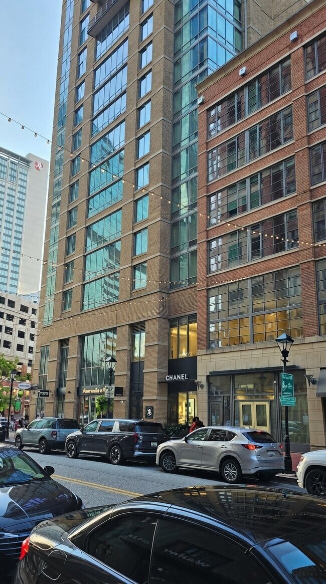 675 S President St Unidad 1903