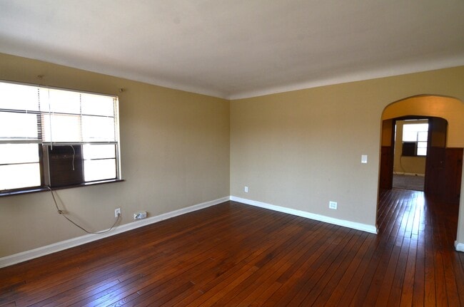 Photo - 7204 Reading Rd Unidad 4