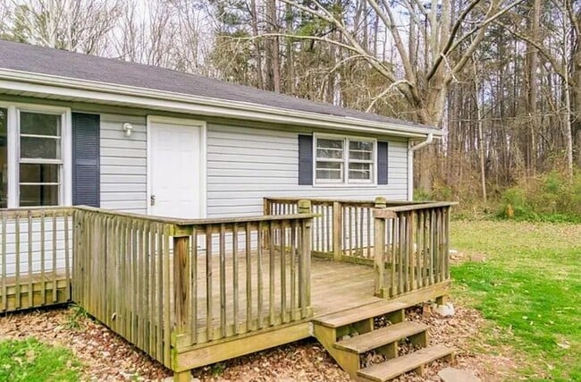 Photo - 3210 Baker Rd