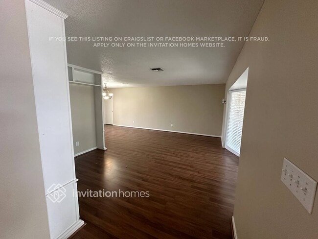 Photo - 2354 Markingham Rd