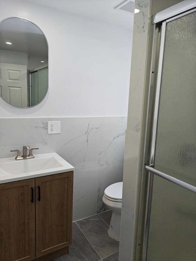 Photo - 2814 Weeks Ave