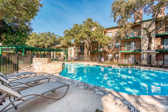 Woodland Apts San Antonio