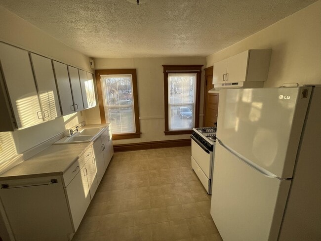 Photo - 1214 Morgan St